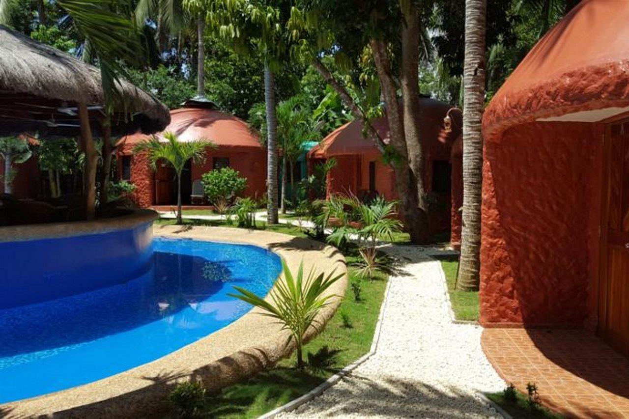 Resort Chocolate Hills