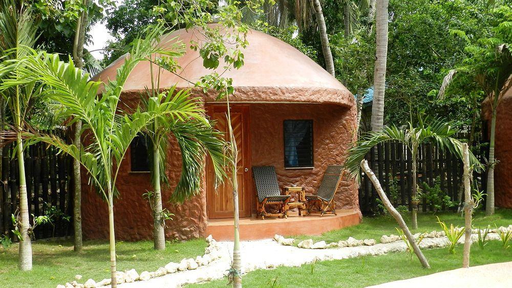 Resort Chocolate Hills